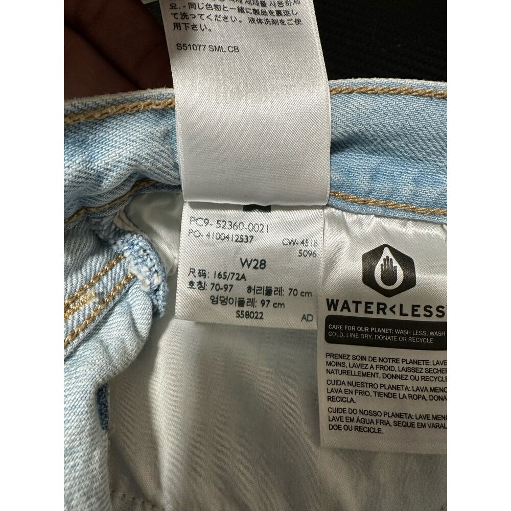 Levis' Premium Wedgie Short Button Fly Light Wash Cut Off Size 28 - Picture 5 of 11